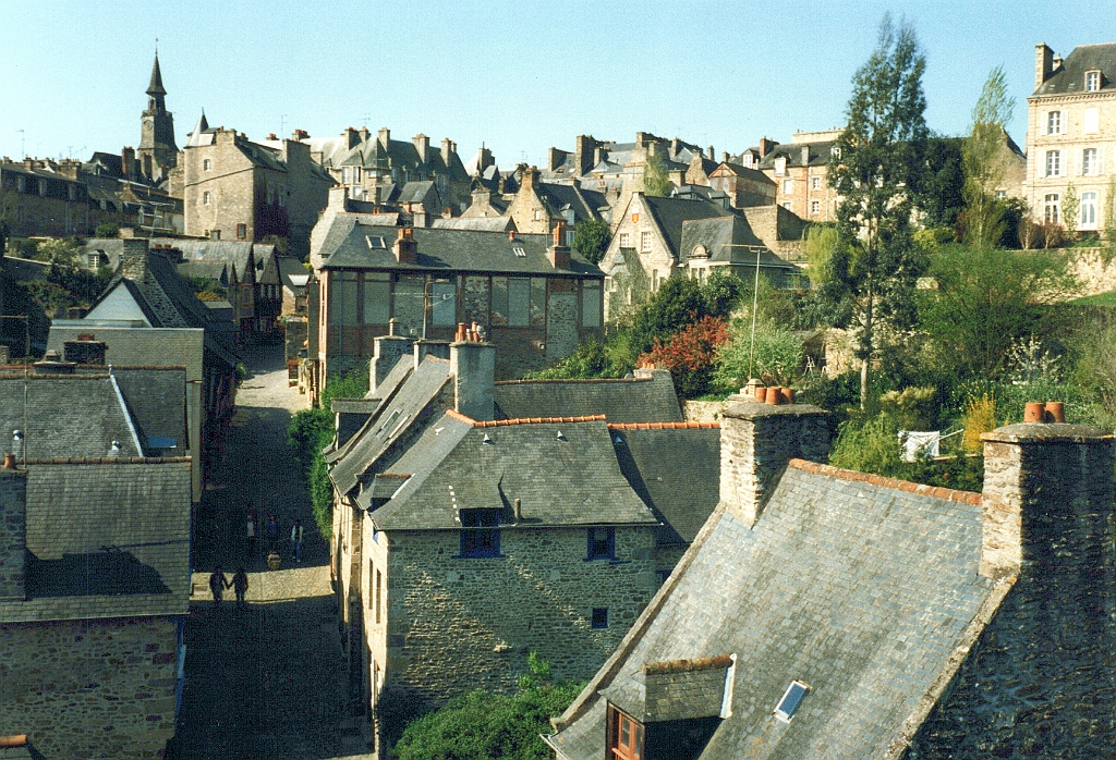 1996 - Bretagne 13 (Dinan).jpg